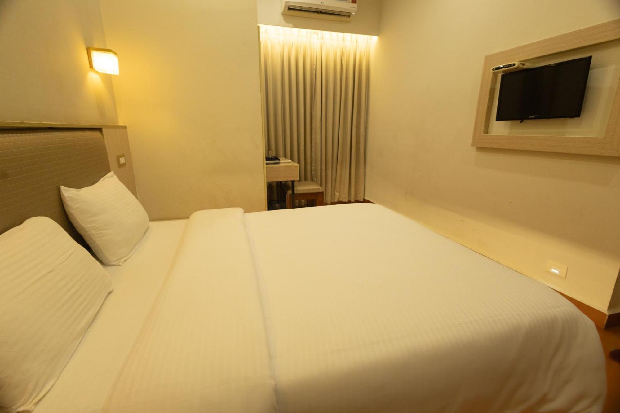 The Nisha Continental Kottayam Exterior foto